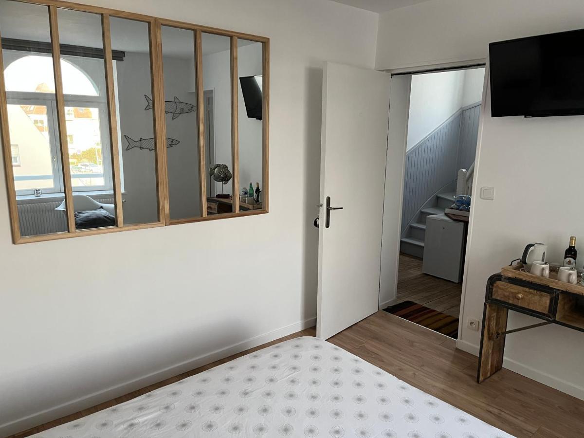 Villa Tremail - La Plage Au Pied De Votre Chambre Wimereux Exteriör bild